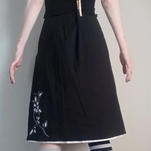 Cotton Black & White Floral Midi Skirt - Picture 2 of 12